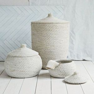 Cestas de jacinto de agua hechas a mano de primera calidad Soluciones de almacenamiento ecológicas al por mayor para interiores sostenibles - Product Image 1