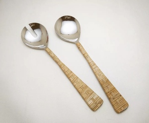 Outils à salade nouvellement conçus Serveur à salade en acier inoxydable de haute qualité avec poignée en osier Outils de cuisine polis miroir Ustensiles - Product Image 6