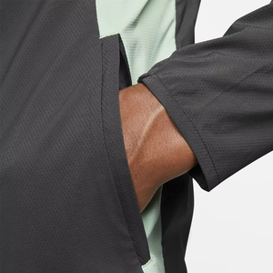 Chaqueta Cortavientos de Golf y Running para Hombre, con Cremallera Completa, Impermeable, Cómoda, de Poliéster, Diseño de Primavera 2026, Alta Calidad y Personalizable - Product Image 3