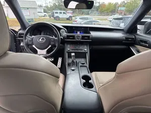 Lexus IS 350 Base 2020 Súper Limpio - Product Image 2