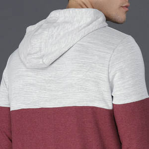 Sweat-shirt d'entraînement extensible, confortable et pour un usage quotidien, avec une surface lisse et une sensation douillette - Product Image 5