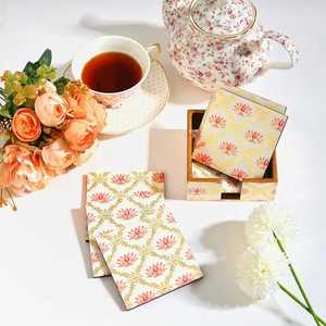 ผู้ผลิตโดยตรง! ชุดถาดรองแก้วทำจากไม้เรซินทำมือพร้อมที่จับลายดอกไม้มีวางจำหน่ายในอินเดีย - Product Image 3