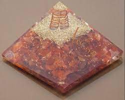 Piedra preciosa de ágata cornalina roja de alta calidad hecha a mano estilo Feng Shui Pirámide de orgón para amor curación piedra semipreciosa artesanía - Product Image 4