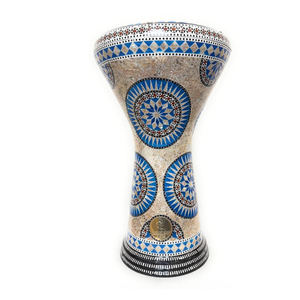 Gawharet El Fan, Darbuka de Aluminio Hecha a Mano, Tambor de Mano Egipcio, Percusión, 17.5 Pulgadas, Color Marrón - Product Image 1