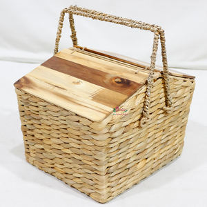 Cesta de picnic de plástico ligera de fábrica de Artex Dong Thap duradera y espaciosa para viajes a la playa y aventuras al aire libre - Product Image 1