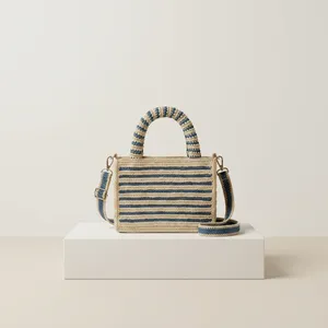 Sac fourre-tout unisexe élégant et écologique en crochet rayé avec fermeture éclair, poignée vert-beige, style bandoulière pour usage quotidien - Product Image 3