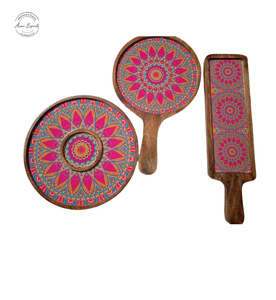 Ensemble de plateau en résine en bois fait main de qualité supérieure avec une forme unique, idéal pour servir des collations et décorer une finition élégante et durable - Product Image 5