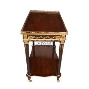 Mesa Consola Clásica de Madera Maciza con Detalles de Latón para Sala de Estar y Uso en Hostelería - Product Image 6