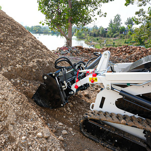 Mini-chargeuse sur chenilles T480 avec moteur Yanmar 350 kg, norme EPA EURO5, moteur PLC, pompe, roulement et engrenage pour la <span class=keywords><strong>construction</strong></span> et l'agriculture - Product Image 2