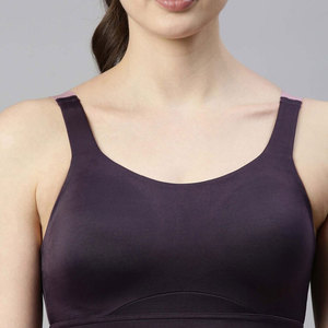 Sujetador Deportivo para Mujer, de Alta Calidad, con Soporte Alto, Sin Costuras, con Logotipo Frontal, Ecológico, de Secado Rápido y Transpirable - Product Image 4