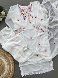 ชุดปักลายผ้าเรยอนแบบดั้งเดิมของผู้หญิงชุดแต่งกายลำลองขนาดพิเศษ - Product Image 2