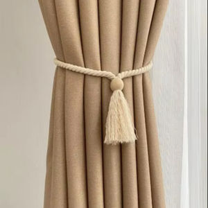 Attache de rideau en macramé fait main - Corde en coton naturel avec tige en bois, attache en coton - Product Image 1