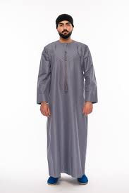 Thobe musulman avec poches personnalisées, vêtements islamiques, Jubba, thobe pour homme, couleur unie, design arabe, robe Daffah, robe saoudienne, fabrication sur mesure - Product Image 4