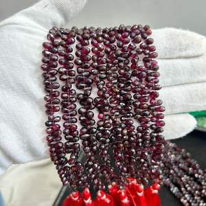 Grenat Hessonite Rouge Naturel 5.5-6MM Perles Goutte Grenat Ombré Lisse en Forme de Goutte - Product Image 2