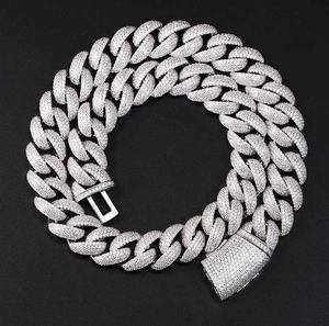 Cadena de eslabones cubanos personalizados de alta gama para hombres VVS Moissanite 925 Plata 18K acabado en oro blanco patrón de flores de moda regalos de bodas - Product Image 3