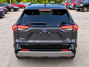 Toyota RAV4 Hybride SE d'occasion à bas prix, modèle 2023, à vendre - Product Image 6
