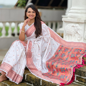 Original Maharashtrian Paithani Sarees Rich Weaved Meenakari Paithani Pallu Rose Gold Zari Woven Border Silk Saree - Product Image 1