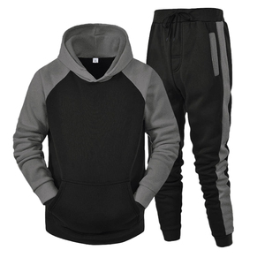 Nouveau survêtement à capuche pour homme avec design et logo personnalisés Vêtements tendance sur mesure - Product Image 1