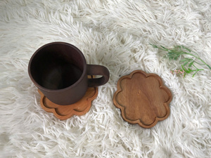 High Quality Customized Handcrafted Acacia Beech Wood Eco-Friendly Irregular Shape Home Creative Doussiewood Coaster Mats Pads - Product Image 3