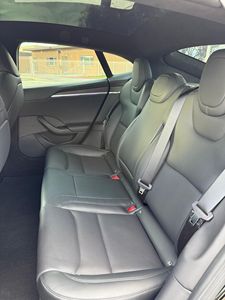 Tesla Model S Long Range 2022 d'occasion, excellent état, prêt à être expédié - Product Image 3