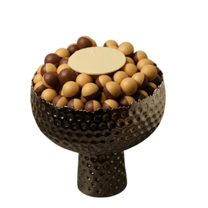 Cuenco de metal martillado de alta calidad, mesa única hecha a mano o hecha a mano, cuenco de chocolate para bodas y ocasiones especiales - Product Image 1