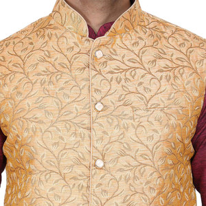 Chaleco de hombre de diseño bordado fabricante de ropa al por mayor Chaleco de hombre recién llegado - Product Image 6