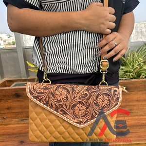 กระเป๋าสะพายข้างทรงซองจดหมายลายเพชรแบบถือด้วยมือใหม่สำหรับผู้หญิงกระเป๋าถือคลัทช์หนังแท้กระเป๋าเงินหนังวัวลายดอกไม้ - Product Image 1