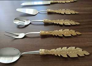 Lot de 4 cuillères de mariage en acier inoxydable avec revêtement PVD doré d'Inde conçues pour les accessoires de vaisselle de cuisine - Product Image 5