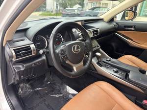 Lexus IS 250 Luxury d'occasion à bas prix, modèle 2014, à vendre - Product Image 3