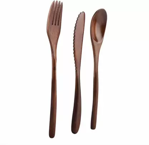 Ensemble de couverts de service à salade de style nordique avec porte-couverts en bois pour la maison et la cuisine à prix raisonnable - Product Image 3