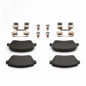 Plaquettes de frein en céramique pour Renault Clio III Modus OEM 410608481R, pièces de rechange auto compatibles avec Nissan Micra Note - Product Image 1