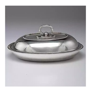 Beurrier en acier inoxydable au design simple avec base plate et aspect poli idéal pour les tables de buffet et les repas en famille - Product Image 2