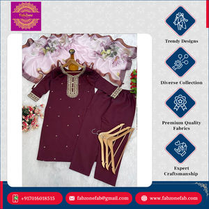 ชุดสูทกางเกง kurti สำหรับผู้หญิงพร้อม jacquard dupatta ชุดสูทกางเกงสไตล์ปากีสถานแบบดั้งเดิมของชาวโรมันที่สวยงามใหม่ - Product Image 6