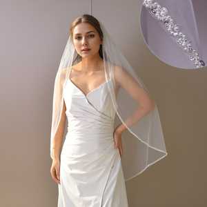 Peineta para el Cabello Bridella V134-IY1 Hecha a Mano, Vintage, con Perlas de Imitación Color Marfil, Lentejuelas y Pedrería, Ajuste Cómodo, para Novias, Fiestas, Bodas y Eventos Formales - Product Image 4