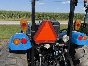 Tracteur compact multifonctionnel Owen LS MT225HE 4WD avec pelle frontale et pelle arrière à vendre - Product Image 4