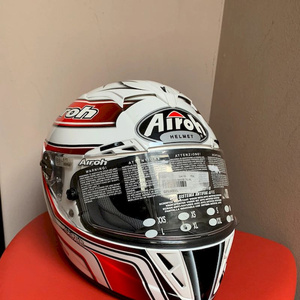 Casco Integral Abierto Airoh GP Talla XL con Doble Visor, Nuevo, Forro de Espuma para Ciclismo y Motociclismo - Product Image 1
