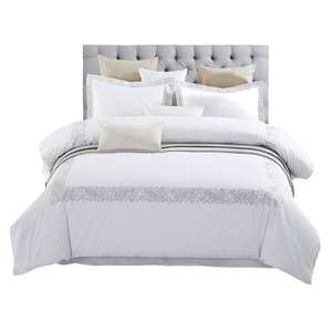 Hot Selling Extra Soft High Thread Count Queen Microfiber Cotton Bed Sheet Fitted Bed <b>Set</b> Home Manufacturing Pakistan <b>Comforter</b> - Product Image 1