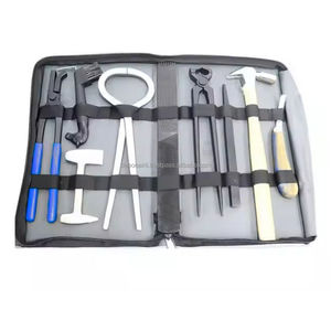 Kit d'outils de maréchal-ferrant robuste en acier inoxydable 9 pièces Horshi pour l'entretien et la coupe des sabots de chevaux, ânes et chiens - Réutilisable, usage vétérinaire - Product Image 2