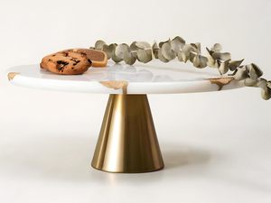 Vintage-Inspired Green <b>Glass</b> <b>Cake</b> <b>Stand</b> with Intricate Design Ideal for Elegant Wedding Decor Classic Dessert Presentation - Product Image 3
