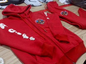 Survêtements d'hiver personnalisés pour hommes, à capuche, décontractés, unis, avec patch brodé effet vieilli, style urbain, 100% coton, coupe droite, doux, teint uni - Product Image 3
