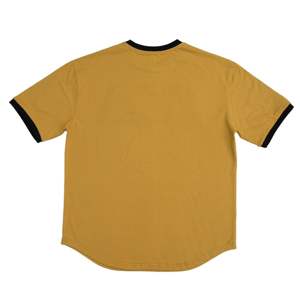 Camiseta Premium Ringer de algodón dorado antiguo | Camisa con dobladillo curvo de fraternidad para hombre con letras de chenilla bordadas | Ropa griega - Product Image 2