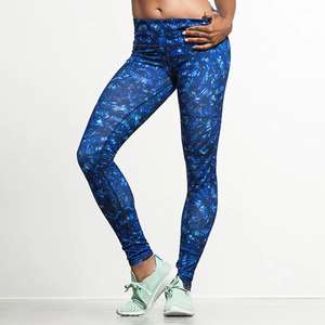 Leggings de yoga pour femmes à séchage rapide en provenance du Pakistan, élastiques, respirants, en spandex/polyester, logo personnalisé, taille haute, pantalons pour adultes - Product Image 2