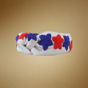 ที่คาดผมปักลูกปัดทำมือคุณภาพพรีเมียม ลายดาวสีแดงน้ำเงิน ฐานผ้านุ่มบุอย่างดี ทรงผูกปม ปี 2025 - Product Image 5