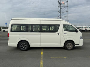 Toyota Hiace GL 2024 Usada, Techo Alto, 2.5L Turbo Diésel, Transmisión Manual, 15 Asientos - Product Image 4