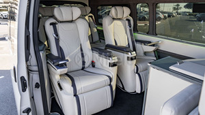 Toyota Hiace 2024 Usada, Blanca, 2026, en Venta, Asientos de Cuero, Cámara Trasera, Emisión Euro III, 8L - Product Image 3