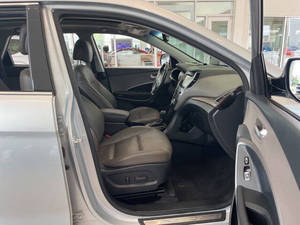 Voiture d'occasion de qualité et abordable, Hyundai Santa 2019, conduite à droite - Product Image 4