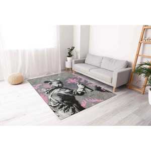 Alfombra con Diseño de Banksy Girl: Alfombra Abstracta de Estilo Urbano, Alfombra Suave No Tejida - Product Image 4