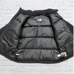 เสื้อแจ็คเก็ตขนปุยสีดำสำหรับผู้ชายเสื้อแจ็คเก็ตขนปุยสีดำปักลายโลโก้สำหรับฤดูหนาว - Product Image 4