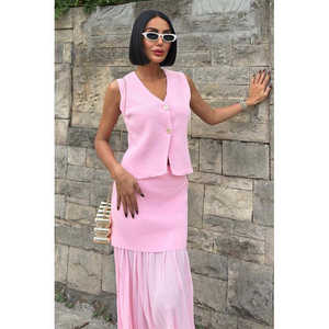 Conjunto de Chaleco Informal y Falda Plisada de Punto 10001 - Product Image 5