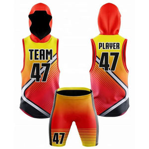 ชุดยูนิฟอร์มฟุตบอล OEM Compression 7v7 แบบมีฮู้ด เสื้อเจอร์ซีย์และกางเกงขาสั้น แห้งเร็ว ระบายอากาศได้ดี ผลิตจากโพลีเอสเตอร์ 100% ชุดกีฬาทีมแบบสั่งทำ - Product Image 1